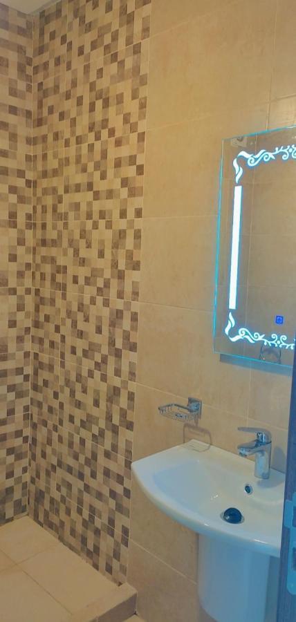 Appartement Nour 5 Marrakech Centre Gueliz Avec Piscine Marrakesz Zewnętrze zdjęcie